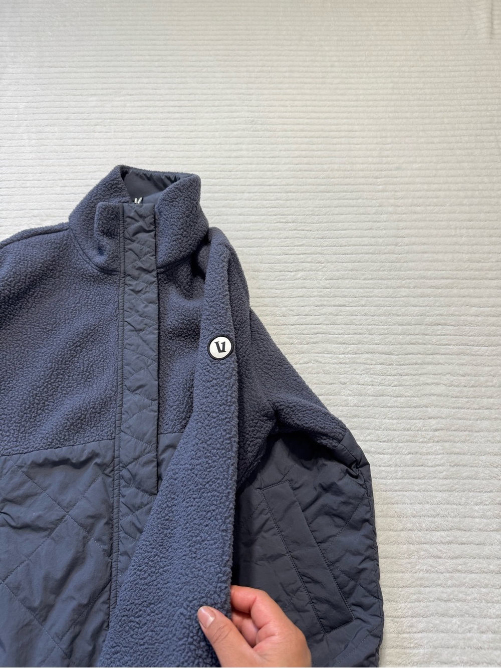 Vuori Quilted Panel Sherpa Jacket - Charcoal - Picture 10 of 12